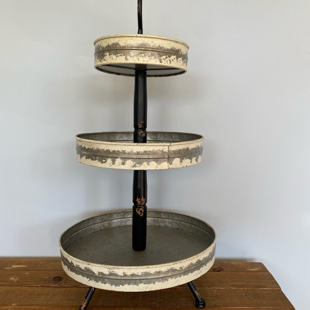White Distressed Galvanized Metal Three-Tiered Tray